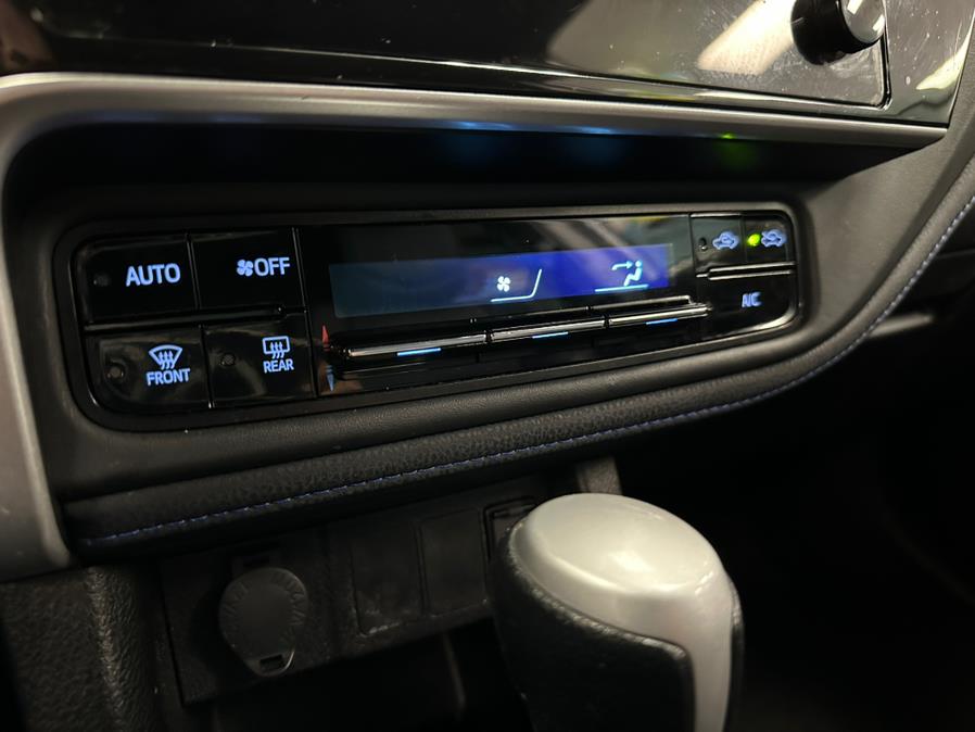 2019 Toyota Corolla SE CVT (Natl), available for sale in Inwood, New York | 5 Towns Drive. Inwood, New York 2019 Toyota Corolla SE CVT (Natl), available for sale in Inwood, New York | 5 Towns Drive. Inwood, New York