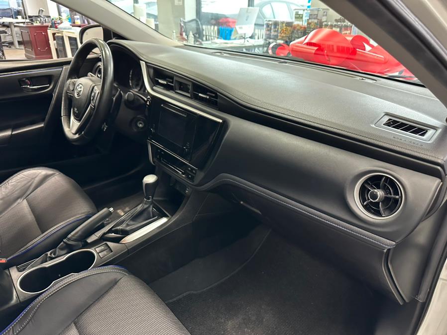 2019 Toyota Corolla SE CVT (Natl), available for sale in Inwood, New York | 5 Towns Drive. Inwood, New York 2019 Toyota Corolla SE CVT (Natl), available for sale in Inwood, New York | 5 Towns Drive. Inwood, New York