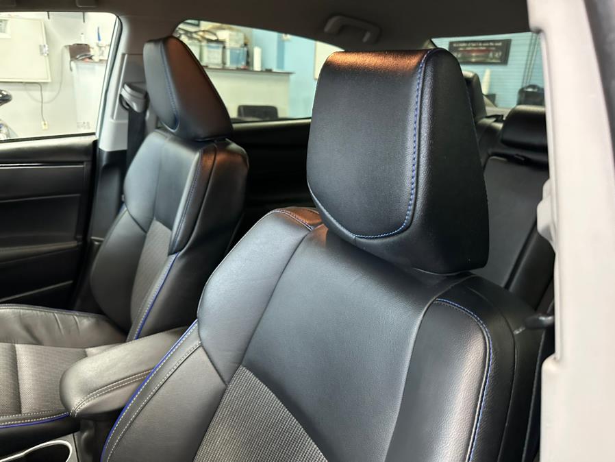 2019 Toyota Corolla SE CVT (Natl), available for sale in Inwood, New York | 5 Towns Drive. Inwood, New York 2019 Toyota Corolla SE CVT (Natl), available for sale in Inwood, New York | 5 Towns Drive. Inwood, New York