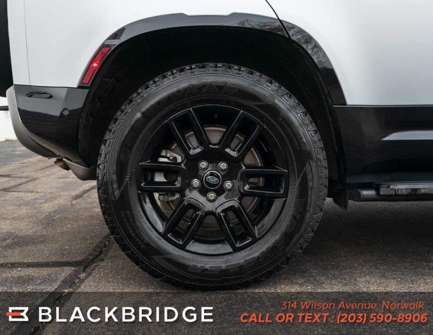 2022 Land Rover Defender 110 X-Dynamic HSE AWD, available for sale in Norwalk, Connecticut | Black Bridge Motors, LLC. Norwalk, Connecticut 2022 Land Rover Defender 110 X-Dynamic HSE AWD, available for sale in Norwalk, Connecticut | Black Bridge Motors, LLC. Norwalk, Connecticut