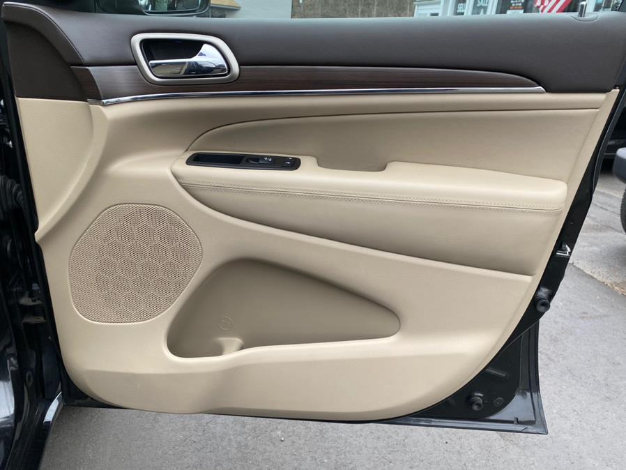 2015 Jeep Grand Cherokee 4WD 4dr Overland, available for sale in Canton, Connecticut | Lava Motors 2 Inc. Canton, Connecticut 2015 Jeep Grand Cherokee 4WD 4dr Overland, available for sale in Canton, Connecticut | Lava Motors 2 Inc. Canton, Connecticut