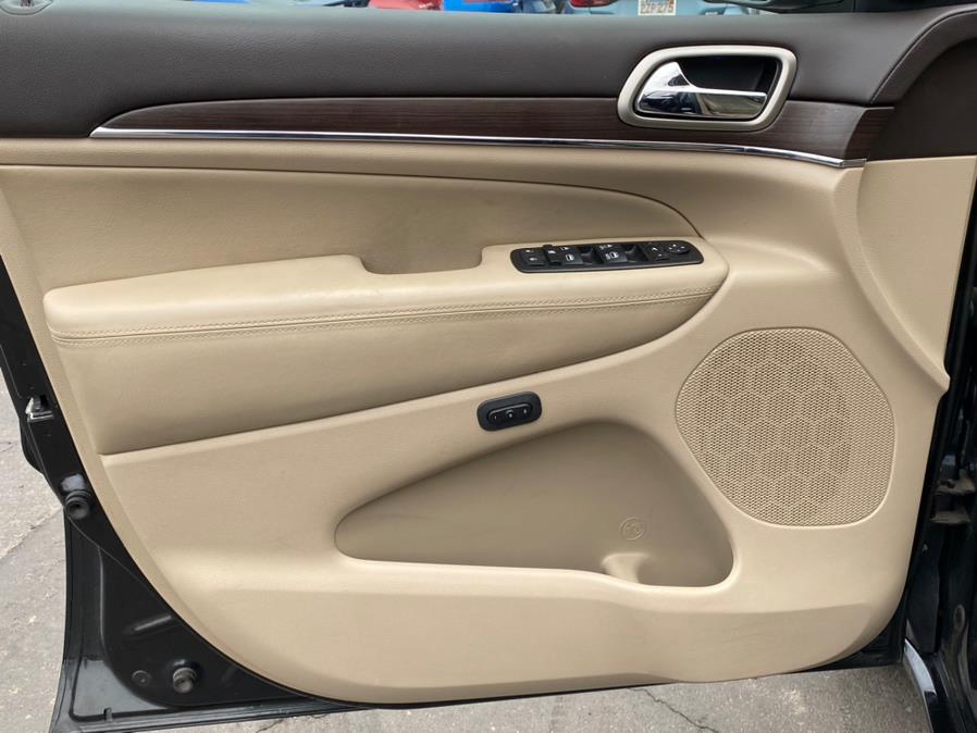 2015 Jeep Grand Cherokee 4WD 4dr Overland, available for sale in Canton, Connecticut | Lava Motors 2 Inc. Canton, Connecticut 2015 Jeep Grand Cherokee 4WD 4dr Overland, available for sale in Canton, Connecticut | Lava Motors 2 Inc. Canton, Connecticut