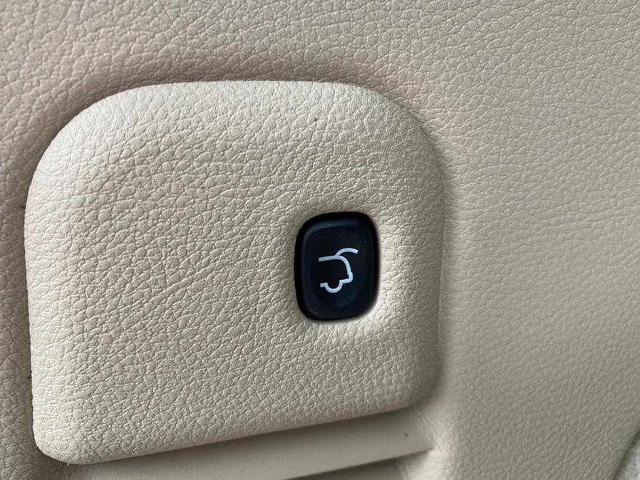 2015 Jeep Grand Cherokee 4WD 4dr Overland, available for sale in Canton, Connecticut | Lava Motors 2 Inc. Canton, Connecticut 2015 Jeep Grand Cherokee 4WD 4dr Overland, available for sale in Canton, Connecticut | Lava Motors 2 Inc. Canton, Connecticut