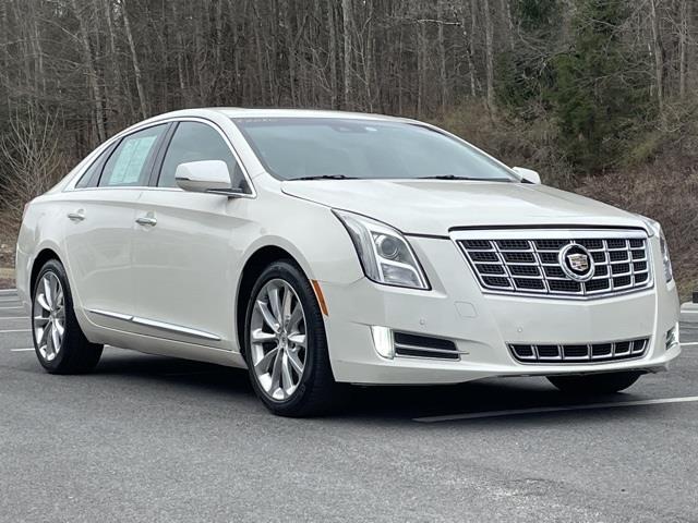 2013 Cadillac Xts Luxury, available for sale in Brookfield, Connecticut | Blasius Federal Road. Brookfield, Connecticut