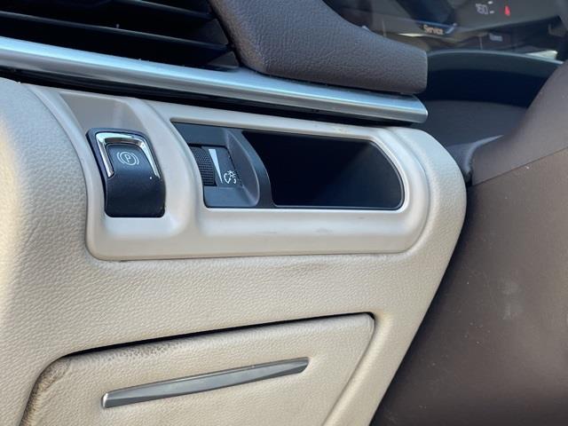 2013 Cadillac Xts Luxury, available for sale in Brookfield, Connecticut | Blasius Federal Road. Brookfield, Connecticut 2013 Cadillac Xts Luxury, available for sale in Brookfield, Connecticut | Blasius Federal Road. Brookfield, Connecticut