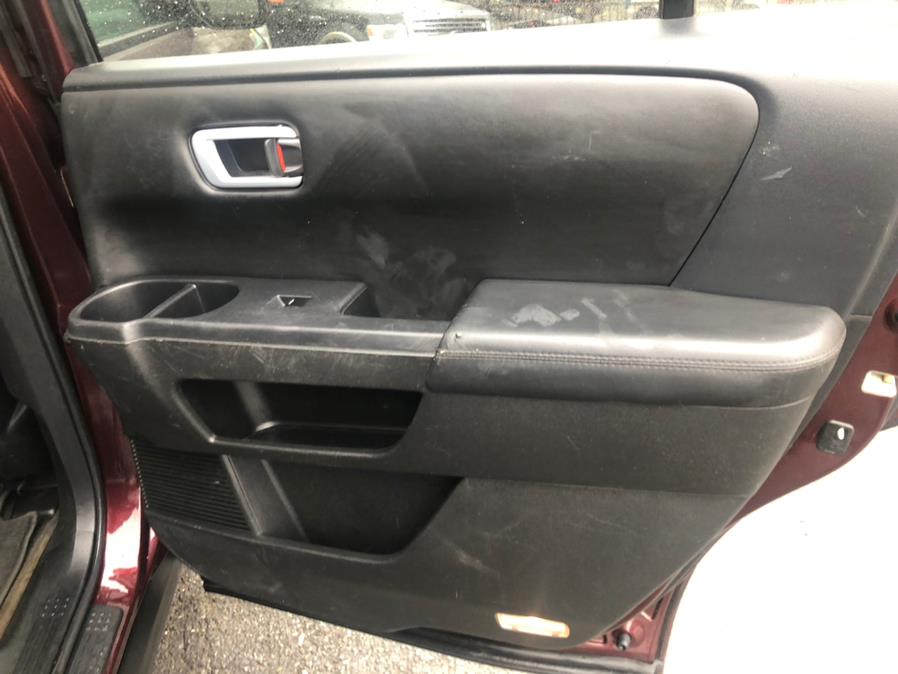 2011 Honda Pilot 4WD 4dr EX-L, available for sale in Irvington, New Jersey | Elis Motors Corp. Irvington, New Jersey 2011 Honda Pilot 4WD 4dr EX-L, available for sale in Irvington, New Jersey | Elis Motors Corp. Irvington, New Jersey