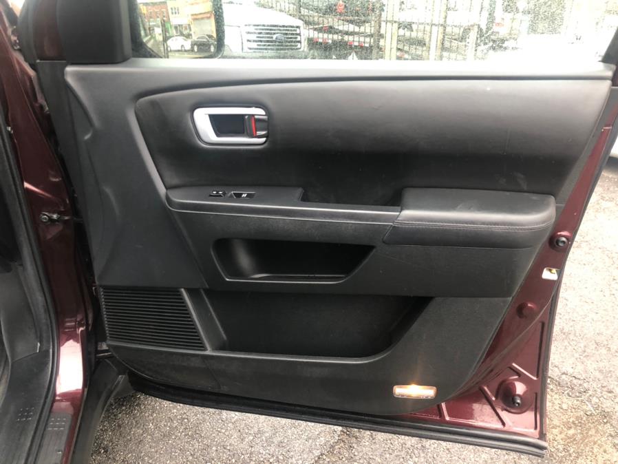 2011 Honda Pilot 4WD 4dr EX-L, available for sale in Irvington, New Jersey | Elis Motors Corp. Irvington, New Jersey 2011 Honda Pilot 4WD 4dr EX-L, available for sale in Irvington, New Jersey | Elis Motors Corp. Irvington, New Jersey