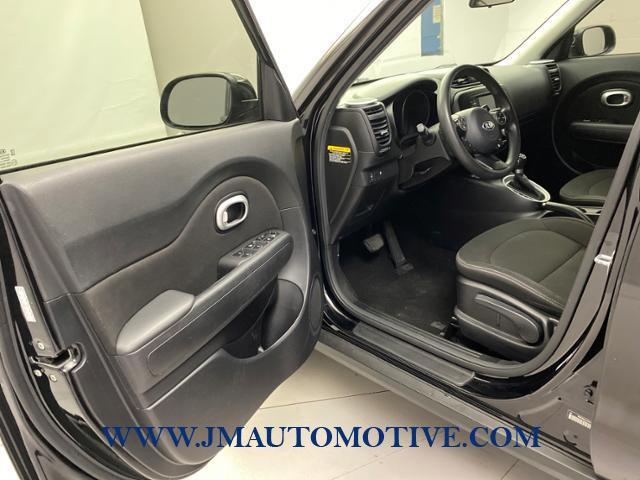 2016 Kia Soul 5dr Wgn Auto Base, available for sale in Naugatuck, Connecticut | J&M Automotive Sls&Svc LLC. Naugatuck, Connecticut 2016 Kia Soul 5dr Wgn Auto Base, available for sale in Naugatuck, Connecticut | J&M Automotive Sls&Svc LLC. Naugatuck, Connecticut