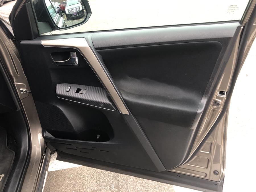 2015 Toyota RAV4 AWD 4dr XLE, available for sale in Waterbury, Connecticut | National Auto Brokers, Inc.. Waterbury, Connecticut 2015 Toyota RAV4 AWD 4dr XLE, available for sale in Waterbury, Connecticut | National Auto Brokers, Inc.. Waterbury, Connecticut