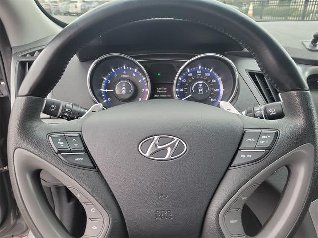 2013 Hyundai Sonata SE, available for sale in Stratford, Connecticut | Wiz Leasing Inc. Stratford, Connecticut 2013 Hyundai Sonata SE, available for sale in Stratford, Connecticut | Wiz Leasing Inc. Stratford, Connecticut