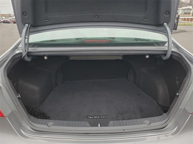 2013 Hyundai Sonata SE, available for sale in Stratford, Connecticut | Wiz Leasing Inc. Stratford, Connecticut 2013 Hyundai Sonata SE, available for sale in Stratford, Connecticut | Wiz Leasing Inc. Stratford, Connecticut