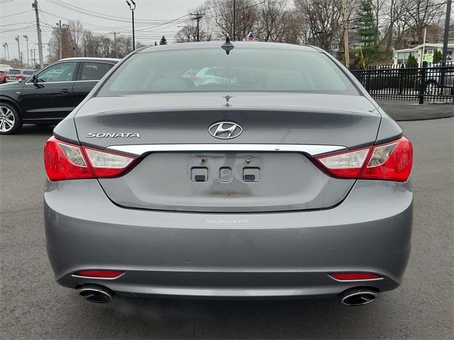 2013 Hyundai Sonata SE, available for sale in Stratford, Connecticut | Wiz Leasing Inc. Stratford, Connecticut 2013 Hyundai Sonata SE, available for sale in Stratford, Connecticut | Wiz Leasing Inc. Stratford, Connecticut
