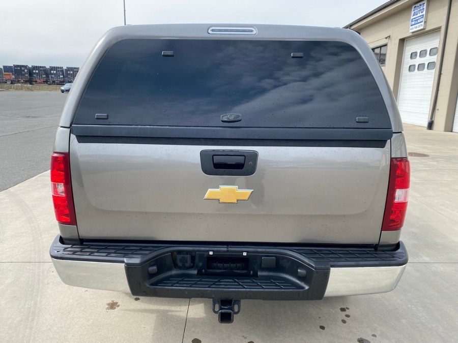 2013 Chevrolet Silverado 1500 4WD Crew Cab 143.5" LT, available for sale in West Springfield, Massachusetts | Union Street Auto Sales. West Springfield, Massachusetts 2013 Chevrolet Silverado 1500 4WD Crew Cab 143.5" LT, available for sale in West Springfield, Massachusetts | Union Street Auto Sales. West Springfield, Massachusetts