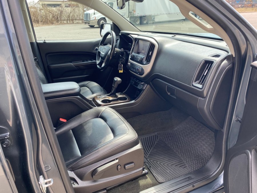 2017 GMC Canyon 4WD Crew Cab 140.5" SLT, available for sale in West Springfield, Massachusetts | Union Street Auto Sales. West Springfield, Massachusetts 2017 GMC Canyon 4WD Crew Cab 140.5" SLT, available for sale in West Springfield, Massachusetts | Union Street Auto Sales. West Springfield, Massachusetts