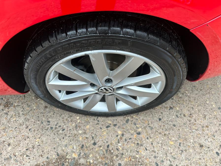 2011 Volkswagen Jetta SportWagen 4dr DSG TDI, available for sale in Manchester, Connecticut | Carsonmain LLC. Manchester, Connecticut 2011 Volkswagen Jetta SportWagen 4dr DSG TDI, available for sale in Manchester, Connecticut | Carsonmain LLC. Manchester, Connecticut