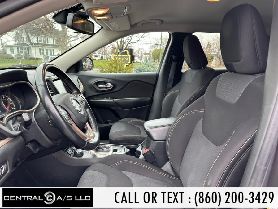 2015 Jeep Cherokee 4WD 4dr Latitude, available for sale in East Windsor, Connecticut | Central A/S LLC. East Windsor, Connecticut 2015 Jeep Cherokee 4WD 4dr Latitude, available for sale in East Windsor, Connecticut | Central A/S LLC. East Windsor, Connecticut