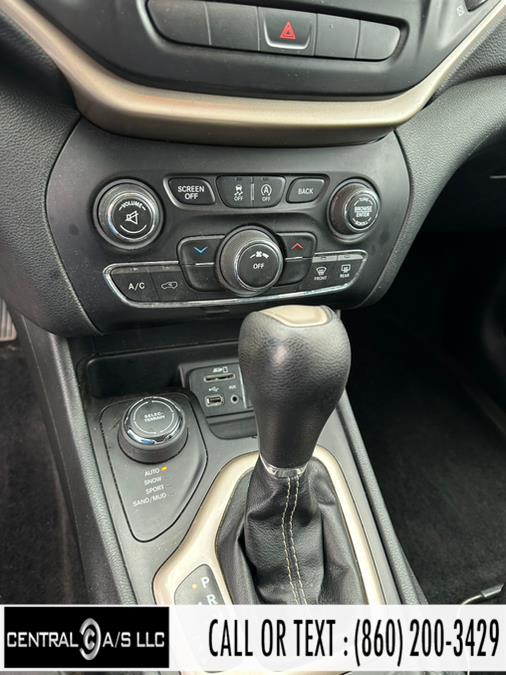 2015 Jeep Cherokee 4WD 4dr Latitude, available for sale in East Windsor, Connecticut | Central A/S LLC. East Windsor, Connecticut 2015 Jeep Cherokee 4WD 4dr Latitude, available for sale in East Windsor, Connecticut | Central A/S LLC. East Windsor, Connecticut