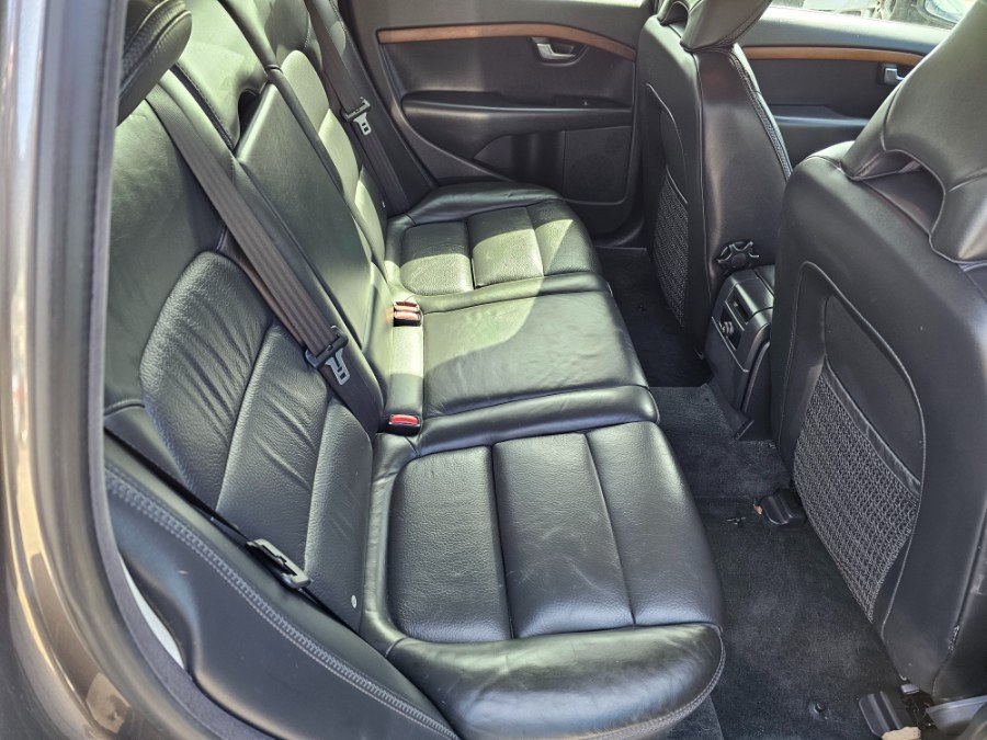 2010 Volvo XC70 4dr Wgn 3.2L w/Moonroof, available for sale in Auburn, New Hampshire | ODA Auto Precision LLC. Auburn, New Hampshire 2010 Volvo XC70 4dr Wgn 3.2L w/Moonroof, available for sale in Auburn, New Hampshire | ODA Auto Precision LLC. Auburn, New Hampshire