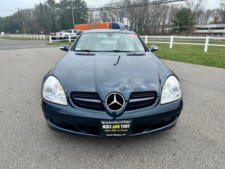 2006 Mercedes-Benz SLK-Class Roadster 3.5L, available for sale in South Windsor, Connecticut | Mike And Tony Auto Sales, Inc. South Windsor, Connecticut 2006 Mercedes-Benz SLK-Class Roadster 3.5L, available for sale in South Windsor, Connecticut | Mike And Tony Auto Sales, Inc. South Windsor, Connecticut