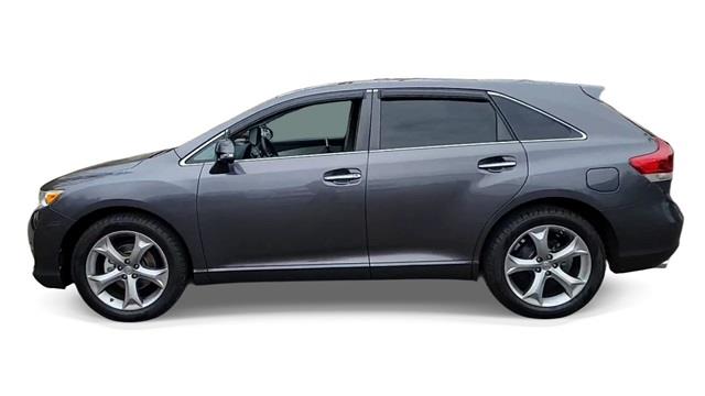 2015 Toyota Venza XLE, available for sale in Avon, Connecticut | Sullivan Automotive Group. Avon, Connecticut 2015 Toyota Venza XLE, available for sale in Avon, Connecticut | Sullivan Automotive Group. Avon, Connecticut