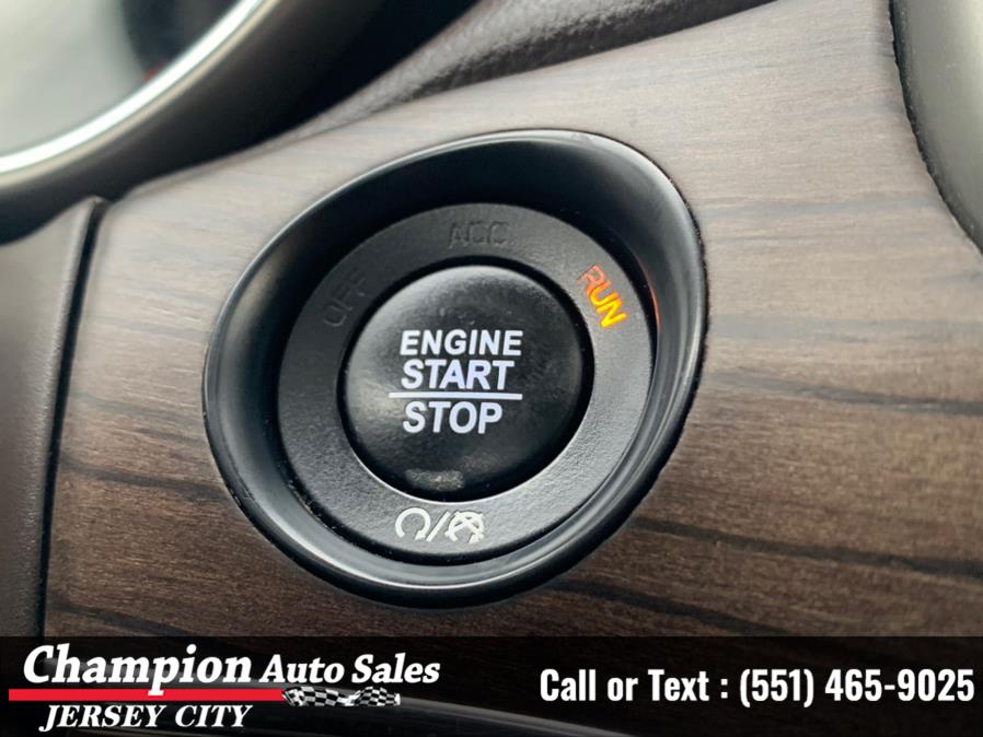 2017 Jeep Grand Cherokee Overland 4x4, available for sale in Jersey City, New Jersey | Champion Auto Sales of JC. Jersey City, New Jersey 2017 Jeep Grand Cherokee Overland 4x4, available for sale in Jersey City, New Jersey | Champion Auto Sales of JC. Jersey City, New Jersey