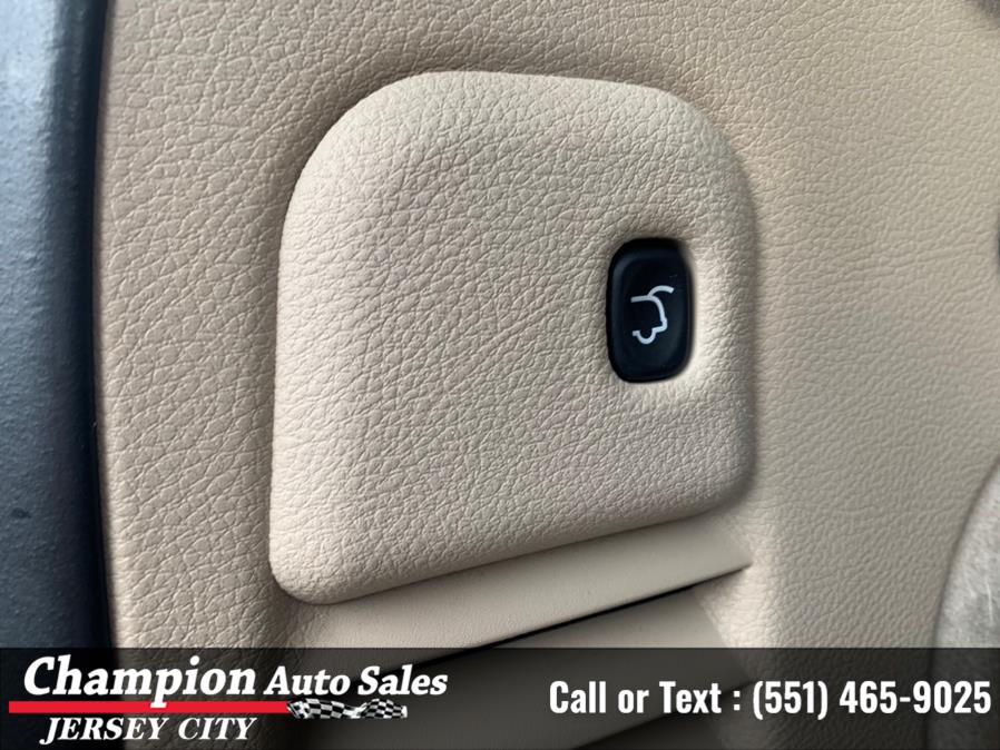 2017 Jeep Grand Cherokee Overland 4x4, available for sale in Jersey City, New Jersey | Champion Auto Sales of JC. Jersey City, New Jersey 2017 Jeep Grand Cherokee Overland 4x4, available for sale in Jersey City, New Jersey | Champion Auto Sales of JC. Jersey City, New Jersey