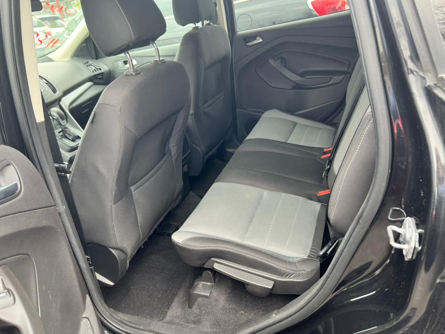 2015 Ford Escape FWD 4dr SE, available for sale in Brooklyn, New York | Atlantic Used Car Sales. Brooklyn, New York 2015 Ford Escape FWD 4dr SE, available for sale in Brooklyn, New York | Atlantic Used Car Sales. Brooklyn, New York