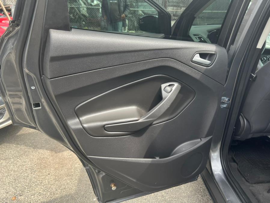 2013 Ford Escape 4WD 4dr SE, available for sale in Brooklyn, New York | Atlantic Used Car Sales. Brooklyn, New York 2013 Ford Escape 4WD 4dr SE, available for sale in Brooklyn, New York | Atlantic Used Car Sales. Brooklyn, New York
