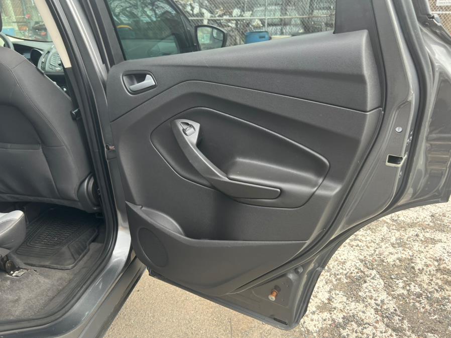 2013 Ford Escape 4WD 4dr SE, available for sale in Brooklyn, New York | Atlantic Used Car Sales. Brooklyn, New York 2013 Ford Escape 4WD 4dr SE, available for sale in Brooklyn, New York | Atlantic Used Car Sales. Brooklyn, New York