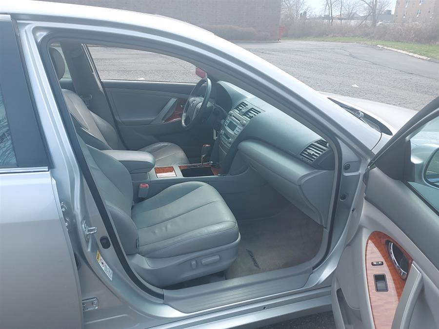 2009 Toyota Camry 4dr Sdn I4 Auto XLE (Natl), available for sale in West Hartford, Connecticut | Chadrad Motors llc. West Hartford, Connecticut 2009 Toyota Camry 4dr Sdn I4 Auto XLE (Natl), available for sale in West Hartford, Connecticut | Chadrad Motors llc. West Hartford, Connecticut