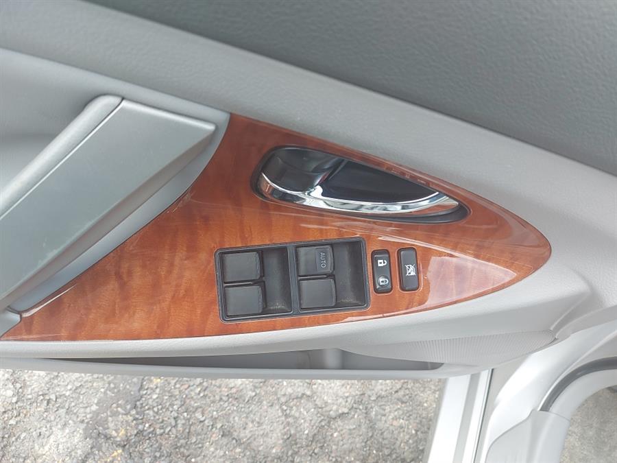 2009 Toyota Camry 4dr Sdn I4 Auto XLE (Natl), available for sale in West Hartford, Connecticut | Chadrad Motors llc. West Hartford, Connecticut 2009 Toyota Camry 4dr Sdn I4 Auto XLE (Natl), available for sale in West Hartford, Connecticut | Chadrad Motors llc. West Hartford, Connecticut