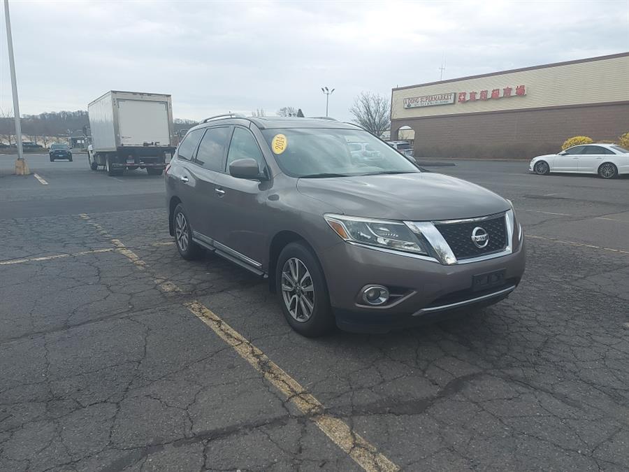 2014 Nissan Pathfinder 4WD 4dr SL, available for sale in West Hartford, Connecticut | Chadrad Motors llc. West Hartford, Connecticut 2014 Nissan Pathfinder 4WD 4dr SL, available for sale in West Hartford, Connecticut | Chadrad Motors llc. West Hartford, Connecticut