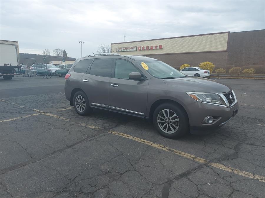 2014 Nissan Pathfinder 4WD 4dr SL, available for sale in West Hartford, Connecticut | Chadrad Motors llc. West Hartford, Connecticut 2014 Nissan Pathfinder 4WD 4dr SL, available for sale in West Hartford, Connecticut | Chadrad Motors llc. West Hartford, Connecticut