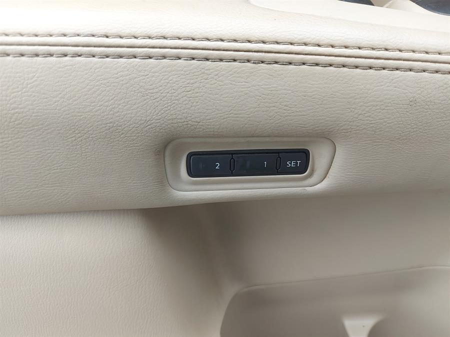2014 Nissan Pathfinder 4WD 4dr SL, available for sale in West Hartford, Connecticut | Chadrad Motors llc. West Hartford, Connecticut 2014 Nissan Pathfinder 4WD 4dr SL, available for sale in West Hartford, Connecticut | Chadrad Motors llc. West Hartford, Connecticut