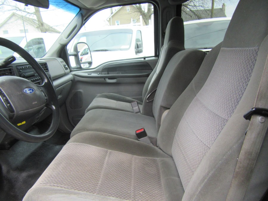 2003 Ford Super Duty F-350 SRW Crew Cab 176" WB 60" CA XLT 4WD, available for sale in Little Ferry, New Jersey | Royalty Auto Sales. Little Ferry, New Jersey 2003 Ford Super Duty F-350 SRW Crew Cab 176" WB 60" CA XLT 4WD, available for sale in Little Ferry, New Jersey | Royalty Auto Sales. Little Ferry, New Jersey