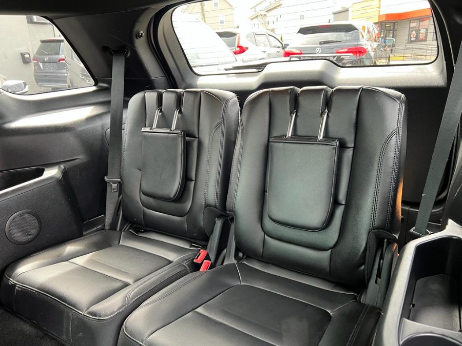 2016 Ford Explorer 4WD 4dr XLT, available for sale in Peabody, Massachusetts | New Star Motors. Peabody, Massachusetts 2016 Ford Explorer 4WD 4dr XLT, available for sale in Peabody, Massachusetts | New Star Motors. Peabody, Massachusetts