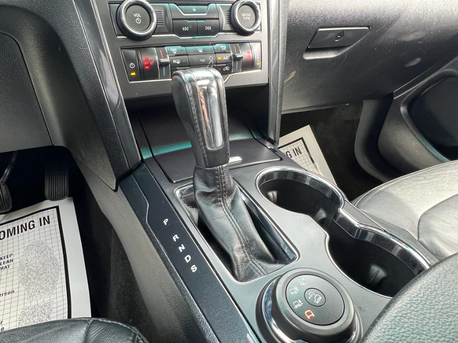 2016 Ford Explorer 4WD 4dr XLT, available for sale in Peabody, Massachusetts | New Star Motors. Peabody, Massachusetts 2016 Ford Explorer 4WD 4dr XLT, available for sale in Peabody, Massachusetts | New Star Motors. Peabody, Massachusetts