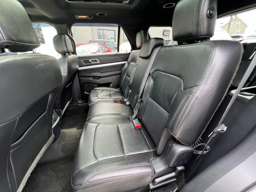 2016 Ford Explorer 4WD 4dr XLT, available for sale in Peabody, Massachusetts | New Star Motors. Peabody, Massachusetts 2016 Ford Explorer 4WD 4dr XLT, available for sale in Peabody, Massachusetts | New Star Motors. Peabody, Massachusetts