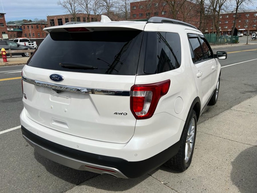 2016 Ford Explorer 4WD 4dr XLT, available for sale in Peabody, Massachusetts | New Star Motors. Peabody, Massachusetts 2016 Ford Explorer 4WD 4dr XLT, available for sale in Peabody, Massachusetts | New Star Motors. Peabody, Massachusetts