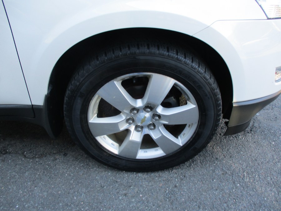 2012 Chevrolet Traverse AWD 4dr LTZ, available for sale in Meriden, Connecticut | Cos Central Auto. Meriden, Connecticut 2012 Chevrolet Traverse AWD 4dr LTZ, available for sale in Meriden, Connecticut | Cos Central Auto. Meriden, Connecticut