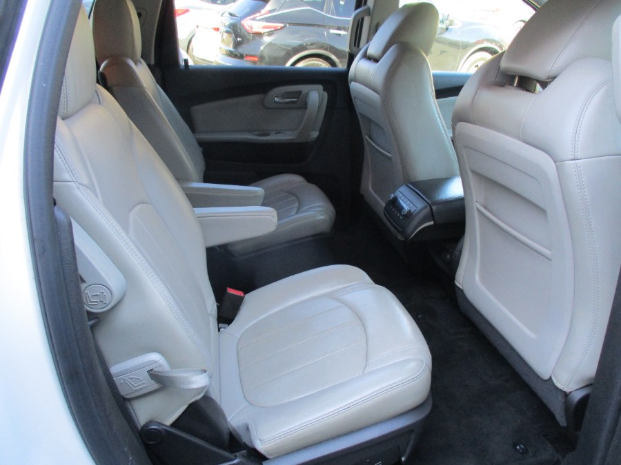 2012 Chevrolet Traverse AWD 4dr LTZ, available for sale in Meriden, Connecticut | Cos Central Auto. Meriden, Connecticut 2012 Chevrolet Traverse AWD 4dr LTZ, available for sale in Meriden, Connecticut | Cos Central Auto. Meriden, Connecticut