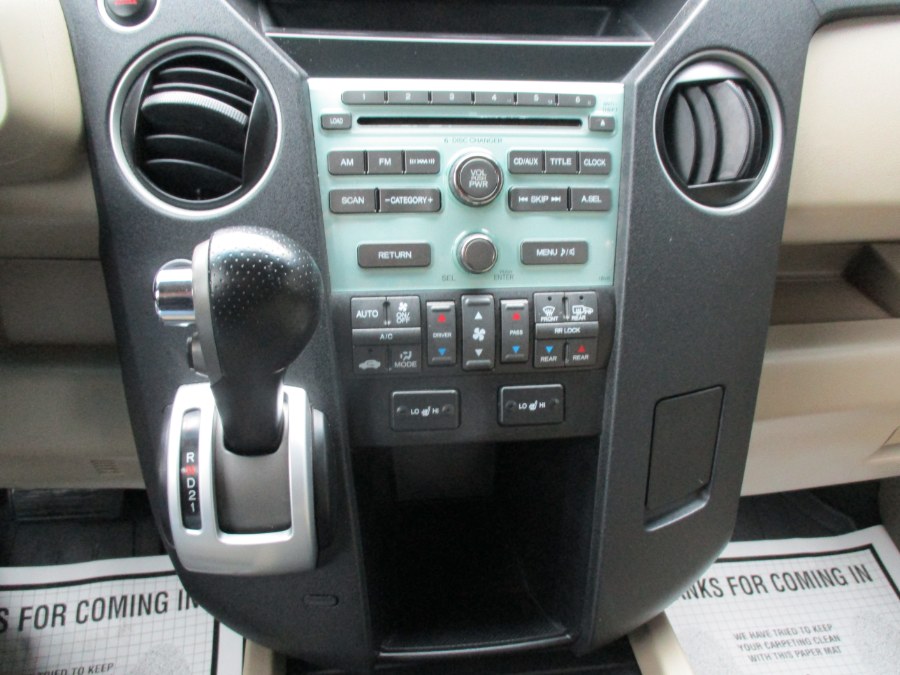 2011 Honda Pilot 4WD 4dr EX-L, available for sale in Meriden, Connecticut | Cos Central Auto. Meriden, Connecticut 2011 Honda Pilot 4WD 4dr EX-L, available for sale in Meriden, Connecticut | Cos Central Auto. Meriden, Connecticut