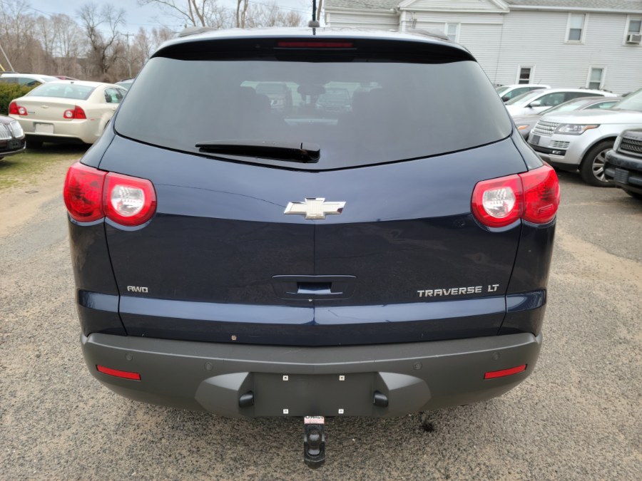 2011 Chevrolet Traverse AWD 4dr LT w/1LT W/Sunroof, available for sale in East Windsor, Connecticut | Toro Auto. East Windsor, Connecticut 2011 Chevrolet Traverse AWD 4dr LT w/1LT W/Sunroof, available for sale in East Windsor, Connecticut | Toro Auto. East Windsor, Connecticut