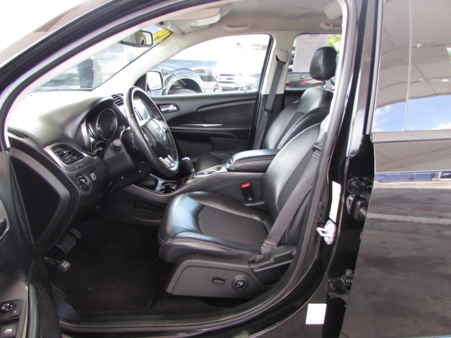 2019 Dodge Journey Crossroad FWD, available for sale in Orlando, Florida | VIP Auto Enterprise, Inc. Orlando, Florida 2019 Dodge Journey Crossroad FWD, available for sale in Orlando, Florida | VIP Auto Enterprise, Inc. Orlando, Florida