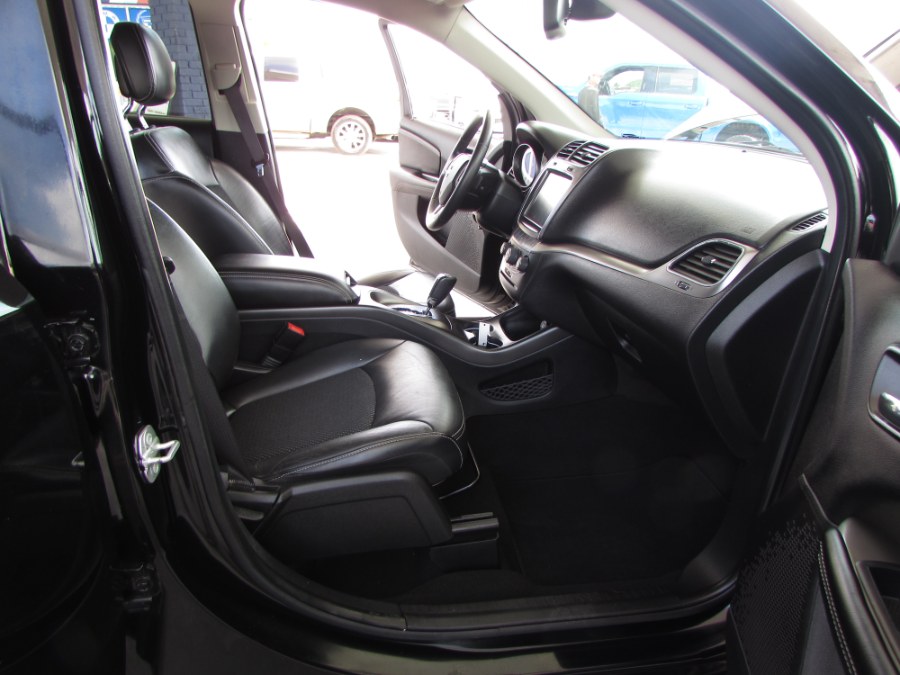 2019 Dodge Journey Crossroad FWD, available for sale in Orlando, Florida | VIP Auto Enterprise, Inc. Orlando, Florida 2019 Dodge Journey Crossroad FWD, available for sale in Orlando, Florida | VIP Auto Enterprise, Inc. Orlando, Florida
