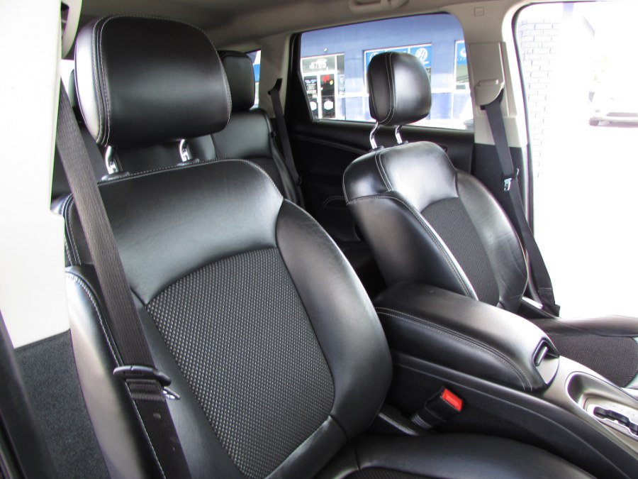 2019 Dodge Journey Crossroad FWD, available for sale in Orlando, Florida | VIP Auto Enterprise, Inc. Orlando, Florida 2019 Dodge Journey Crossroad FWD, available for sale in Orlando, Florida | VIP Auto Enterprise, Inc. Orlando, Florida