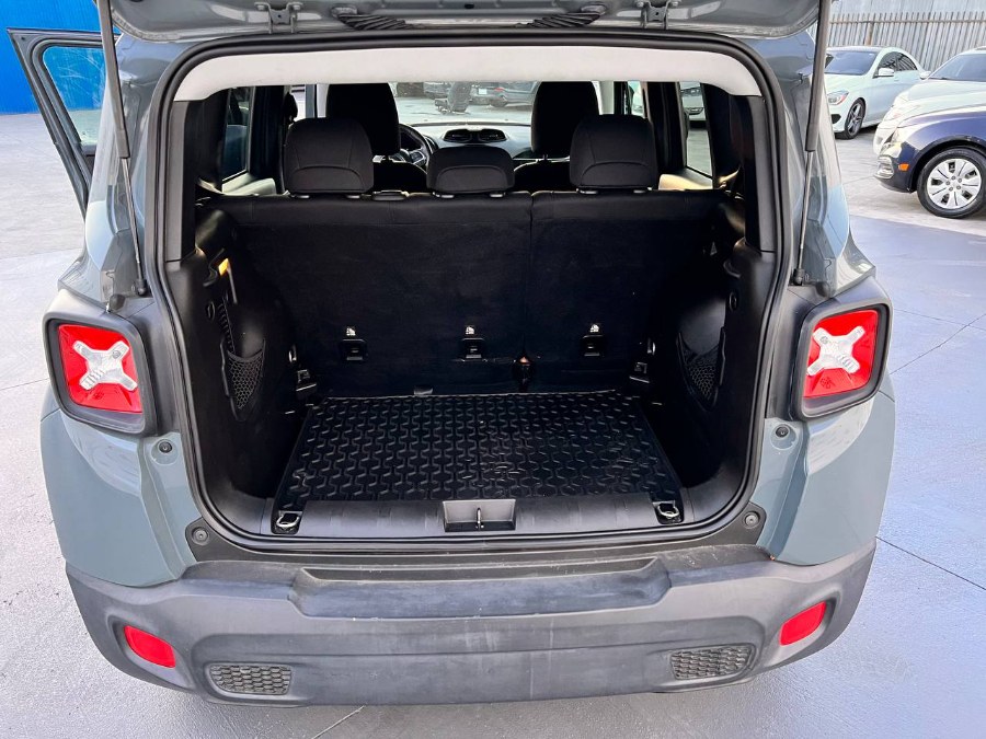2018 Jeep Renegade Latitude FWD, available for sale in Santa Ana, California | Auto Max Of Santa Ana. Santa Ana, California 2018 Jeep Renegade Latitude FWD, available for sale in Santa Ana, California | Auto Max Of Santa Ana. Santa Ana, California