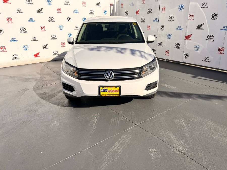 2014 Volkswagen Tiguan 2WD 4dr Auto S, available for sale in Santa Ana, California | Auto Max Of Santa Ana. Santa Ana, California 2014 Volkswagen Tiguan 2WD 4dr Auto S, available for sale in Santa Ana, California | Auto Max Of Santa Ana. Santa Ana, California