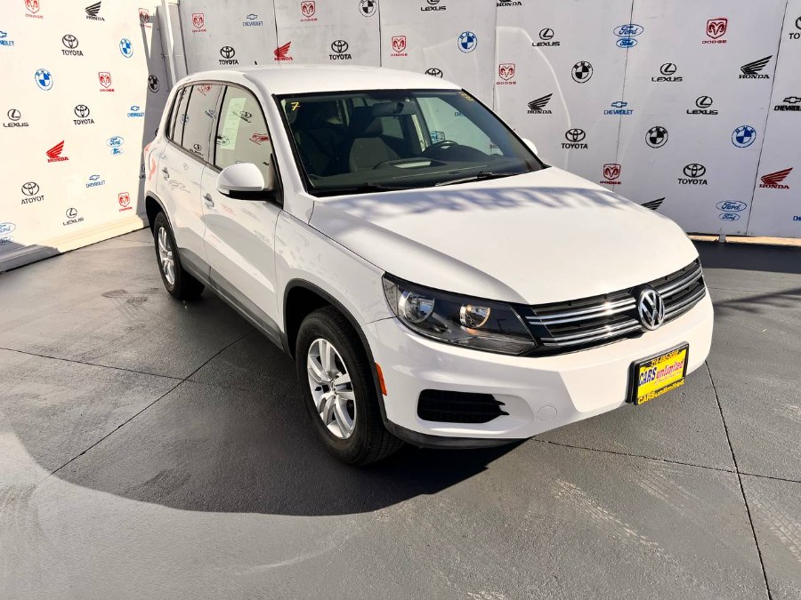 2014 Volkswagen Tiguan 2WD 4dr Auto S, available for sale in Santa Ana, California | Auto Max Of Santa Ana. Santa Ana, California 2014 Volkswagen Tiguan 2WD 4dr Auto S, available for sale in Santa Ana, California | Auto Max Of Santa Ana. Santa Ana, California