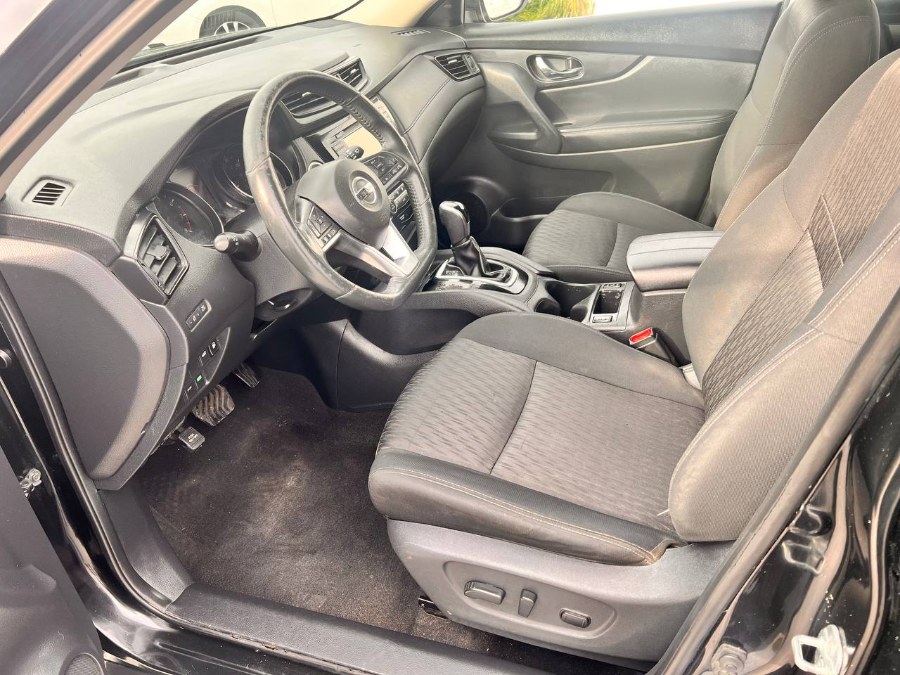 2018 Nissan Rogue FWD SV, available for sale in Santa Ana, California | Auto Max Of Santa Ana. Santa Ana, California 2018 Nissan Rogue FWD SV, available for sale in Santa Ana, California | Auto Max Of Santa Ana. Santa Ana, California